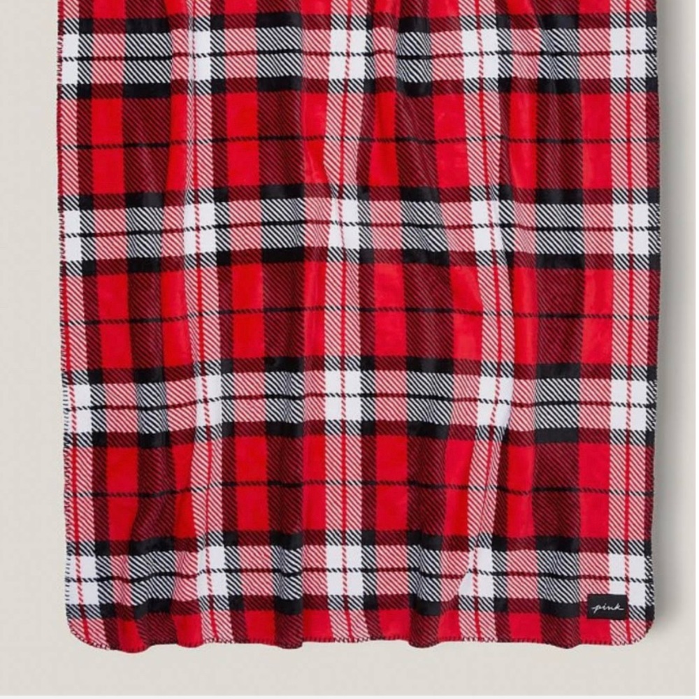 Pink by Victoria’s Secret Sherpa blanket